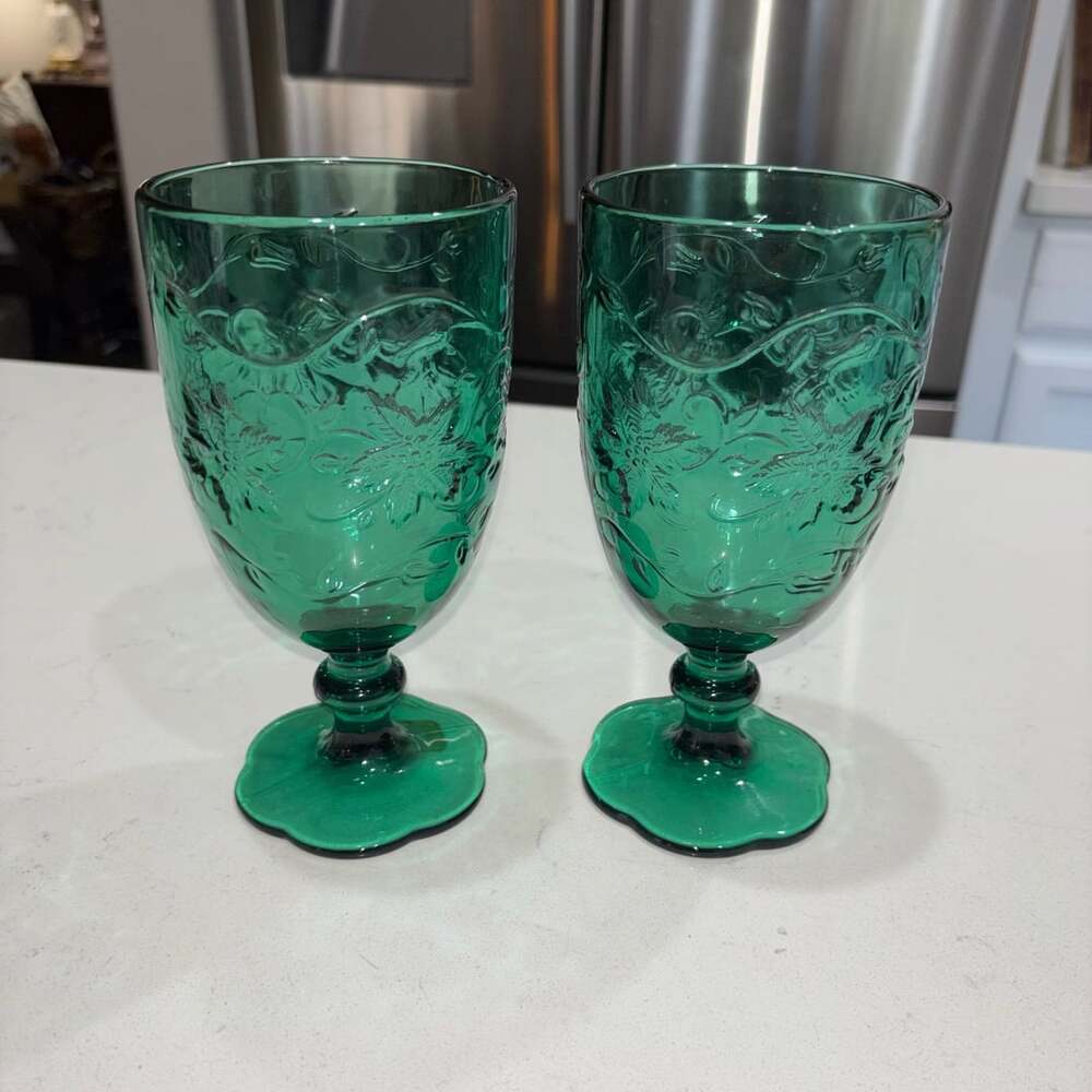 Princess House Fantasia Emerald Green Poinsettia Water Goblets Set of 2 Vintage